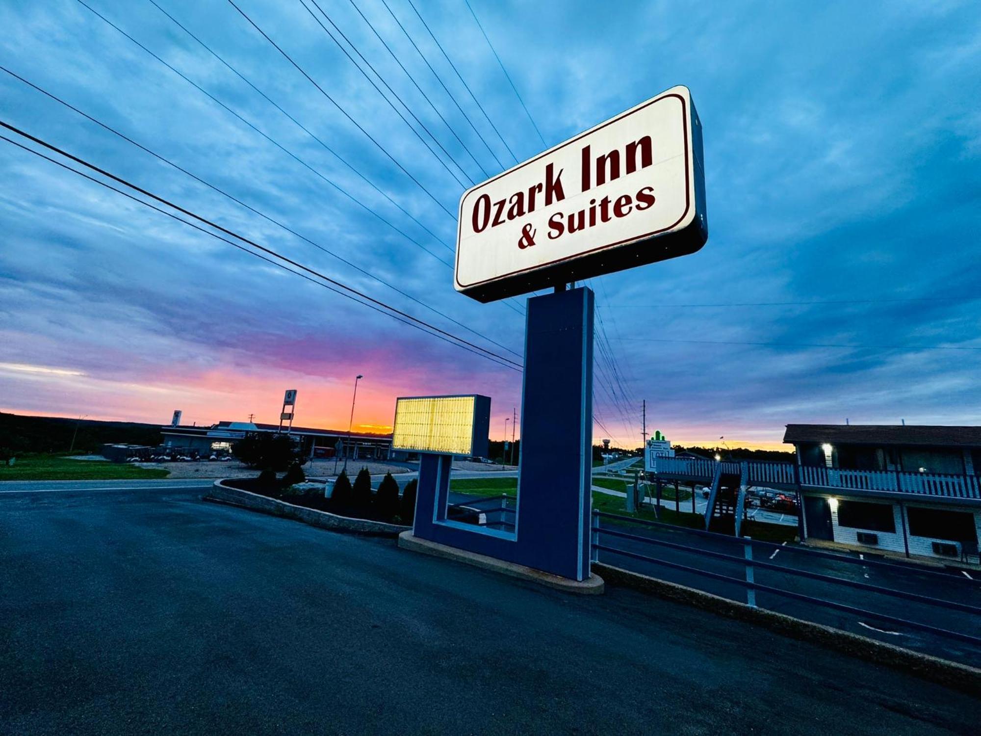 Ozark Inn And Suites Осейдж-Бич Экстерьер фото