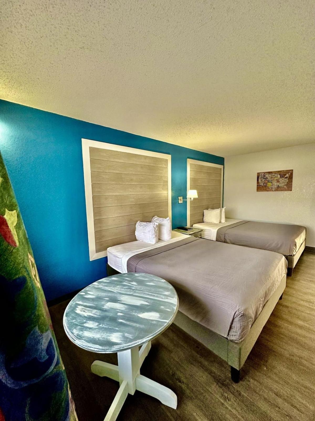 Ozark Inn And Suites Осейдж-Бич Экстерьер фото