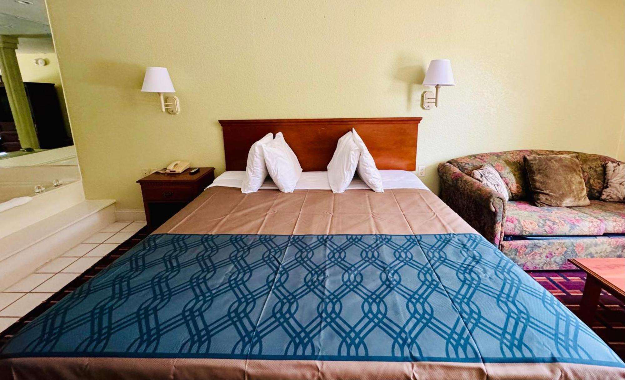 Ozark Inn And Suites Осейдж-Бич Экстерьер фото